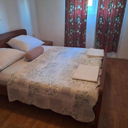 Apartments Kurilj 마카르스카 외부 사진